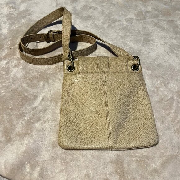 HOBO International Tan Pebble Leather Top Zip Pocket Crossbody Adjustable Strap - Picture 6 of 13